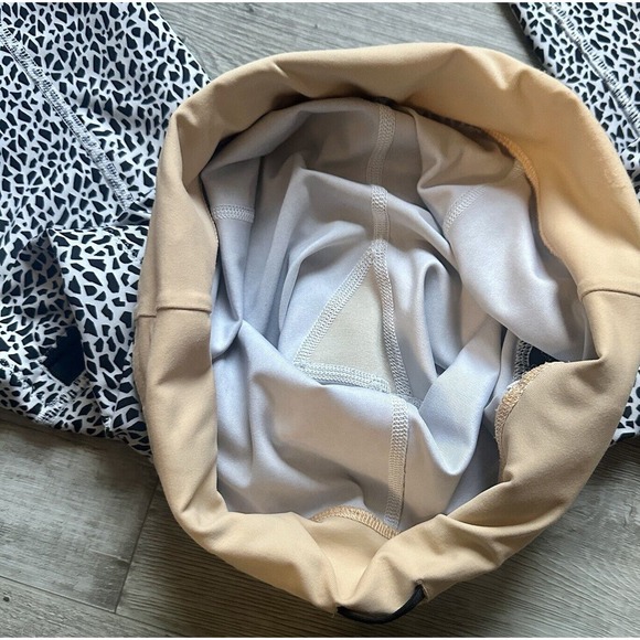 Lululemon Inspire Tight II 7/8 Yoga Legging Black & White With Mesh Women Size 4 - Picture 13 of 14